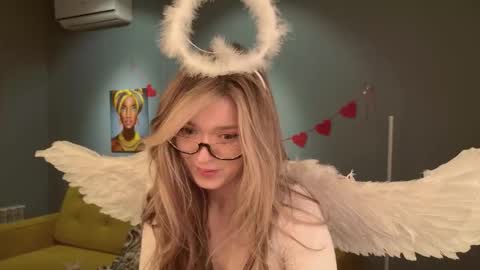 Bella online show from February 14, 5:26 am