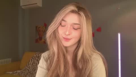 Bella online show from March 17, 5:33 am