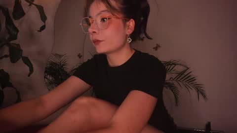 Snapshot of purple_opal chatting on May 28, 8:06 pm Vero online from Tuesday to Sunday online show from May 28, 8:06 pm