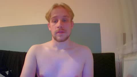 Snapshot of purplerain000 chatting on November 30, 5:39 pm PurpleRain online show from November 30, 5:39 pm