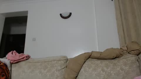 Snapshot of pussiey_tightte chatting on November 29, 10:46 pm Sweetpie online show from November 29, 10:46 pm