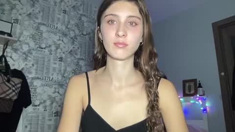 Snapshot of pussygir007 chatting on January 10, 8:40 am pussygirl007 online show from January 10, 8:40 am