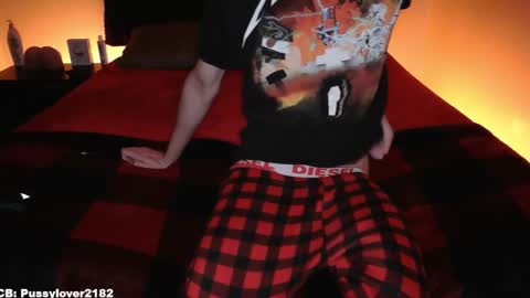 pussylover2182 online show from December 5, 4:54 am