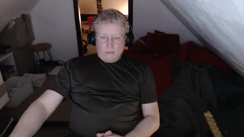 pussylovercb online show from April 30, 10:03 pm