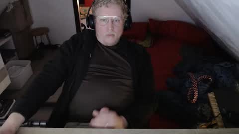 pussylovercb online show from May 15, 8:43 am