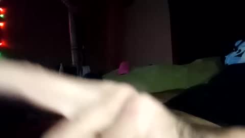 Pussyluver420 online show from December 1, 5:01 am