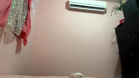 Sarah online show from December 31, 12:54 am