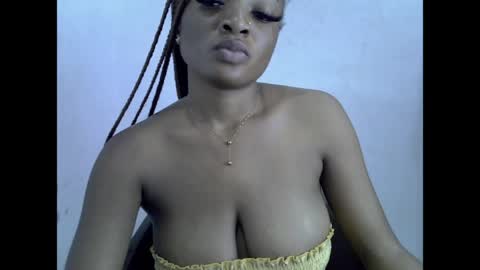 pussyxwetx online show from April 14, 11:22 pm