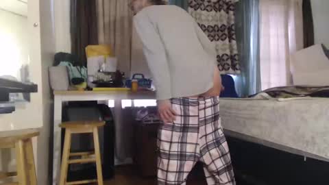 putiputi4u online show from January 13, 6:49 pm