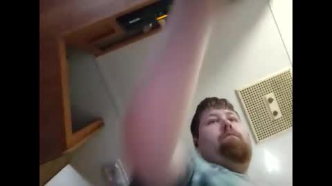 Snapshot of puttysucker69 chatting on April 12, 9:09 pm puttysucker69 online show from April 12, 9:09 pm