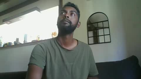 Snapshot of python974 chatting on December 30, 7:04 am Python online show from December 30, 7:04 am