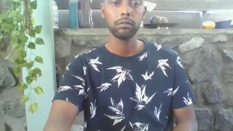 Snapshot of python974 chatting on February 20, 7:01 am Python online show from February 20, 7:01 am