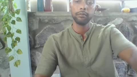 Snapshot of python974 chatting on February 21, 9:24 am Python online show from February 21, 9:24 am