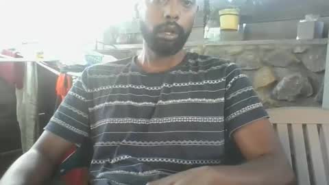 Snapshot of python974 chatting on October 4, 2:42 am Python online show from October 4, 2:42 am