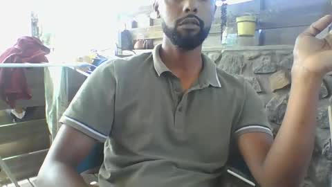 Snapshot of python974 chatting on October 5, 5:50 am Python online show from October 5, 5:50 am