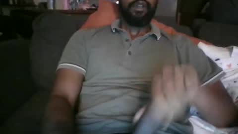 Snapshot of python974 chatting on October 28, 1:42 am Python online show from October 28, 1:42 am