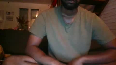 Snapshot of python974 chatting on November 18, 2:06 am Python online show from November 18, 2:06 am