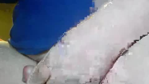 Snapshot of pytongru70 chatting on March 7, 10:32 pm pytongru70 online show from March 7, 10:32 pm