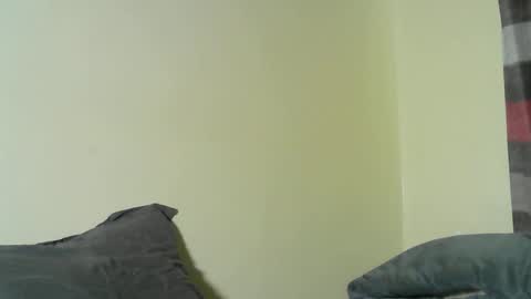 Snapshot of qastrol chatting on November 11, 12:05 pm streamsinners online show from November 11, 12:05 pm