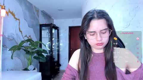 Qetsyah online show from March 7, 1:19 pm