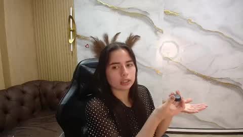 Qetsyah online show from April 18, 7:58 pm