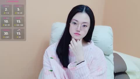 qiqi_1118 online show from October 26, 6:19 am