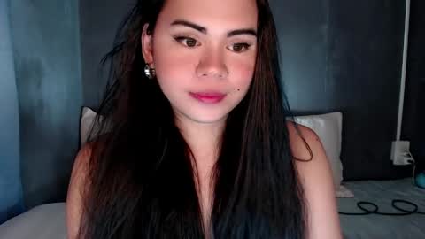 qt_luna18 online show from June 6, 6:12 pm