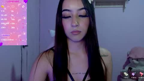 Snapshot of quee_tiana chatting on October 2, 12:50 am your princess online show from October 2, 12:50 am