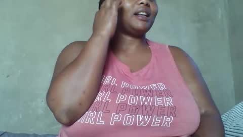 queen2302 online show from March 9, 7:01 am