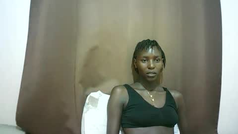 Snapshot of queen_0012 chatting on April 19, 12:59 pm asher online show from April 19, 12:59 pm