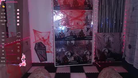 Queen Abby online show from October 21, 6:30 pm