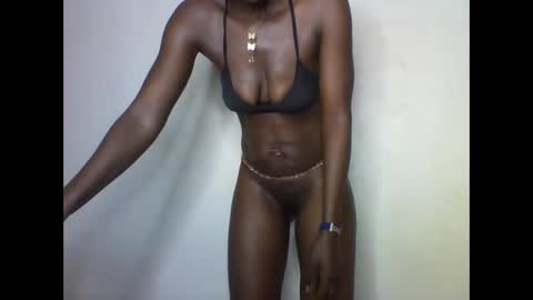 Snapshot of queen_abito chatting on February 4, 8:02 am queen_abito online show from February 4, 8:02 am