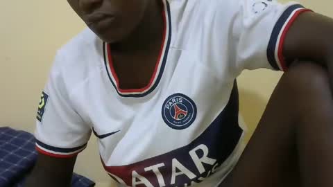 Snapshot of queen_berry1 chatting on February 24, 3:55 am queen_berry1 online show from February 24, 3:55 am