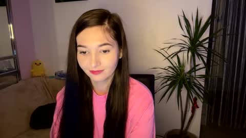 Snapshot of queen_chatur chatting on February 10, 2:05 pm Viktoria online show from February 10, 2:05 pm