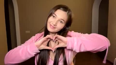 Viktoria online show from March 10, 6:13 pm