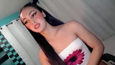 queen_danaya online show from April 21, 2:51 am