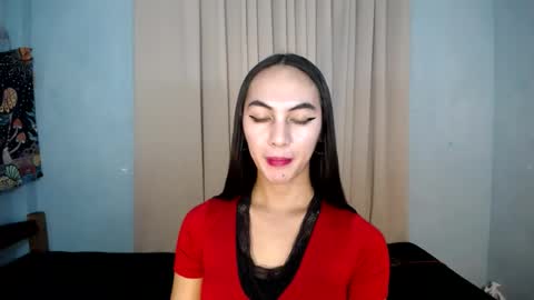 Snapshot of queen_danaya chatting on June 25, 5:12 am queen_danaya online show from June 25, 5:12 am