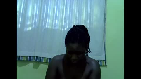 queen_diva01 online show from April 28, 7:02 am