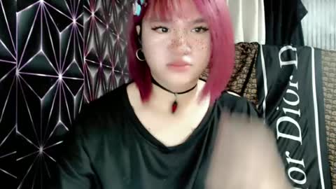 Snapshot of queen_elicktra chatting on June 25, 2:22 am JOY online show from June 25, 2:22 am