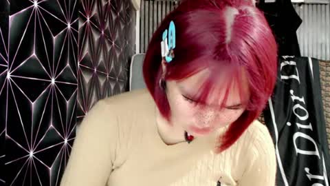Snapshot of queen_elicktra chatting on July 23, 1:08 am JOY online show from July 23, 1:08 am