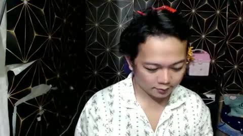 Snapshot of queen_ennah chatting on December 28, 2:54 am queen_ennah online show from December 28, 2:54 am