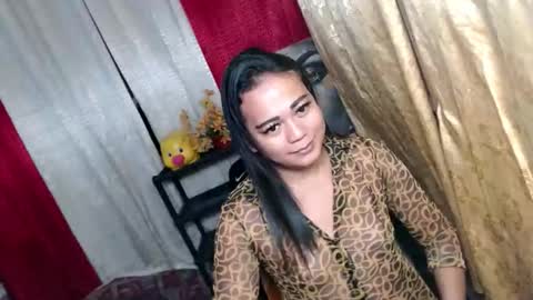 queen_ennah online show from January 11, 1:43 am