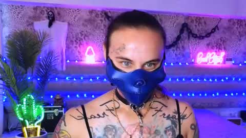 Queen Freak online show from September 26, 11:47 am