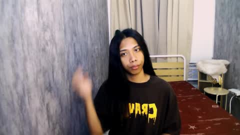 Snapshot of queen_gia chatting on April 7, 6:41 pm queen_gia online show from April 7, 6:41 pm