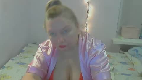 queen_jane8 online show from December 18, 7:41 pm