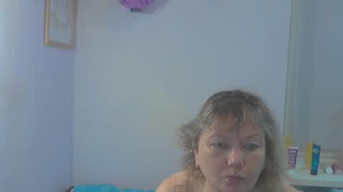 Snapshot of queen_jane8 chatting on November 28, 5:04 pm queen_jane8 online show from November 28, 5:04 pm