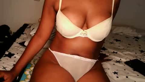 queen_joy123 online show from November 16, 9:42 pm