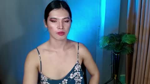 Snapshot of queen_kendalx19 chatting on February 11, 5:16 am Kendal online here from 6am-3pm philippine time online show from February 11, 5:16 am