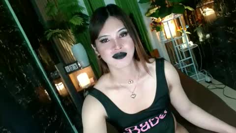 Snapshot of queen_kendalx19 chatting on October 23, 10:36 am Kendal online here from 6am-3pm philippine time online show from October 23, 10:36 am