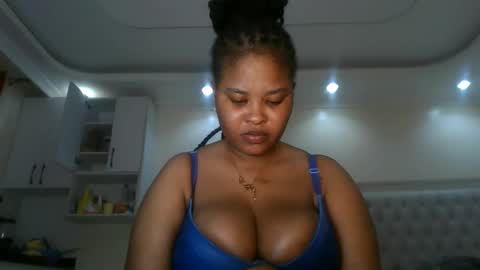 Snapshot of queen_kikih chatting on May 27, 4:26 pm Queen kikih online show from May 27, 4:26 pm